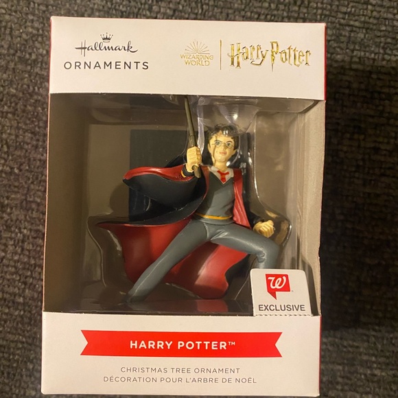 Hallmark Harry Potter with Wand Christmas Ornament - Picture 4 of 4